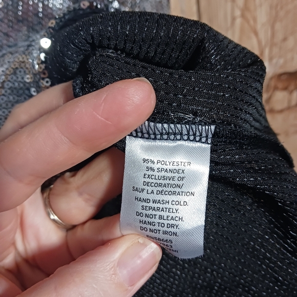 NWT Chelsea 28 Sequin Cross Fron Peplum Tank Top Size Small - Picture 7 of 10